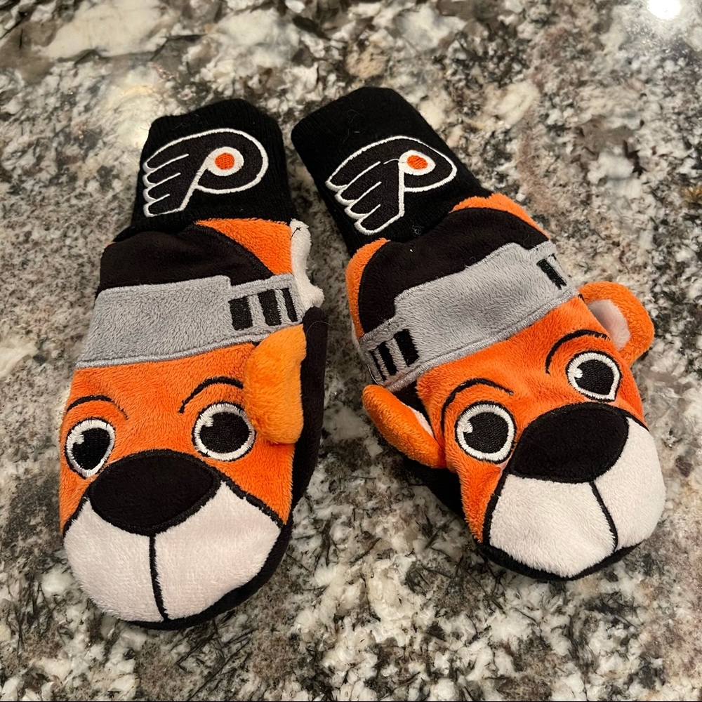 Flyers mittens